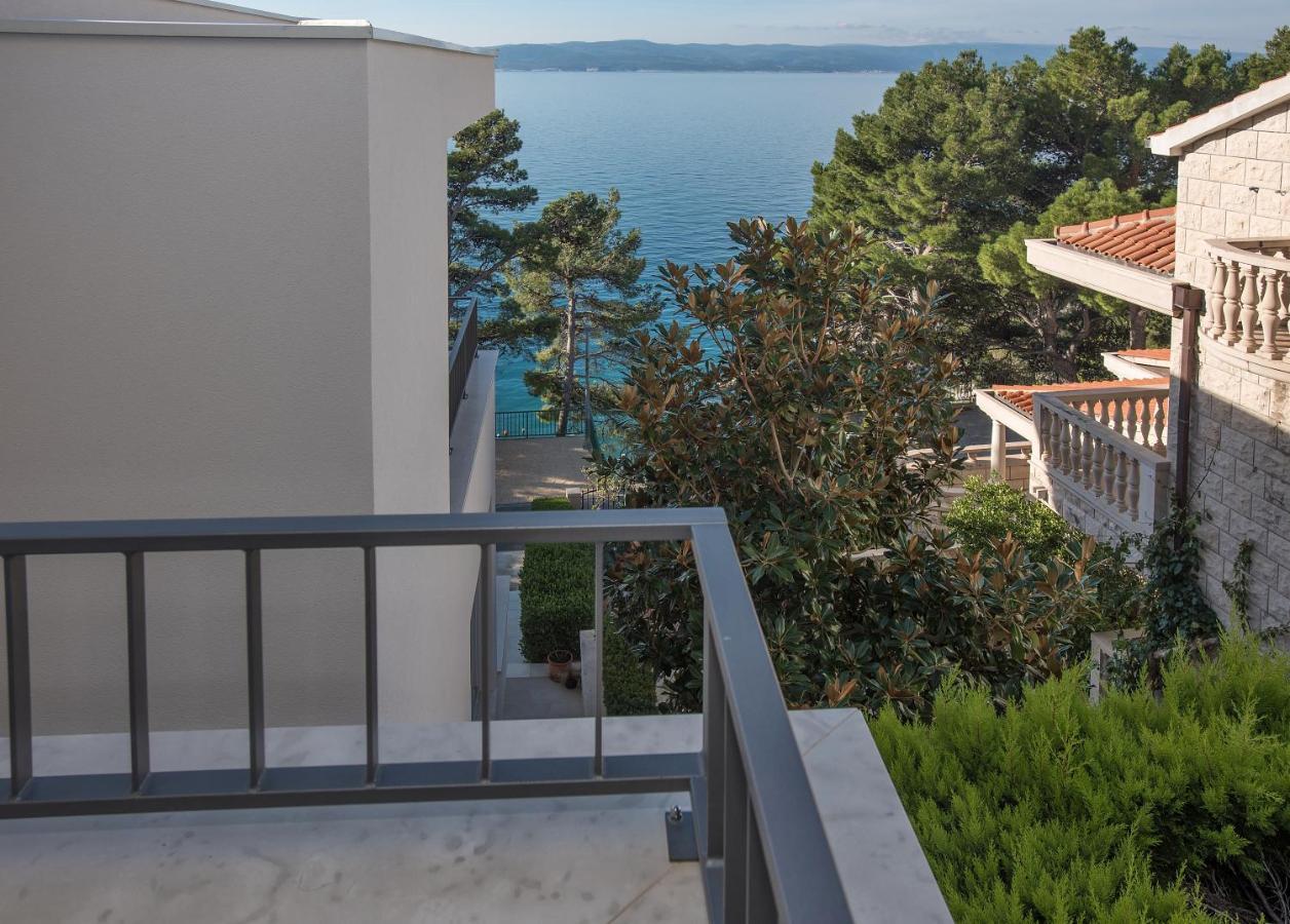 Villa Dalmatia Apartments Брела Екстериор снимка